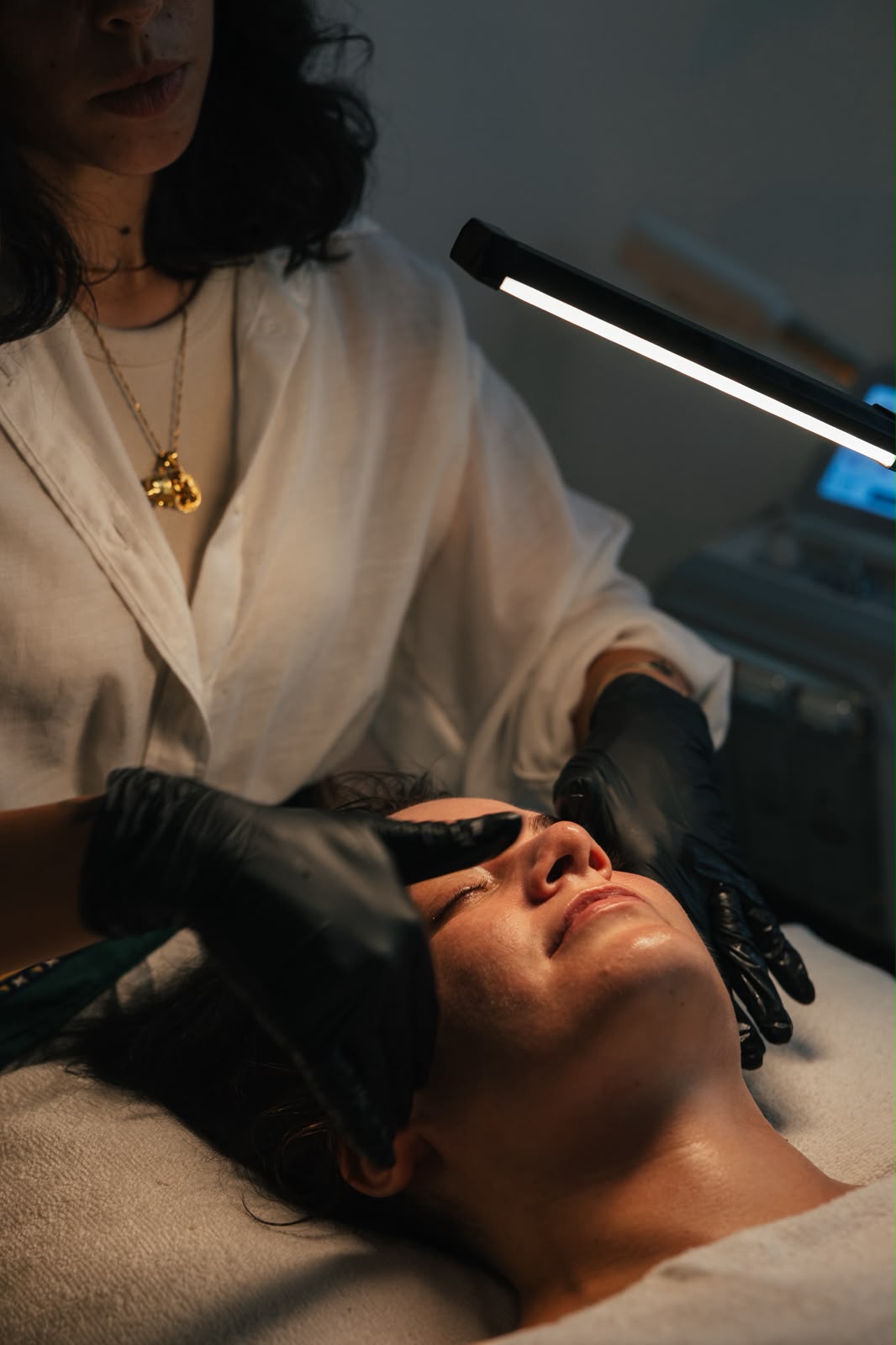 HIFU treatment — Skin by Ale Müller