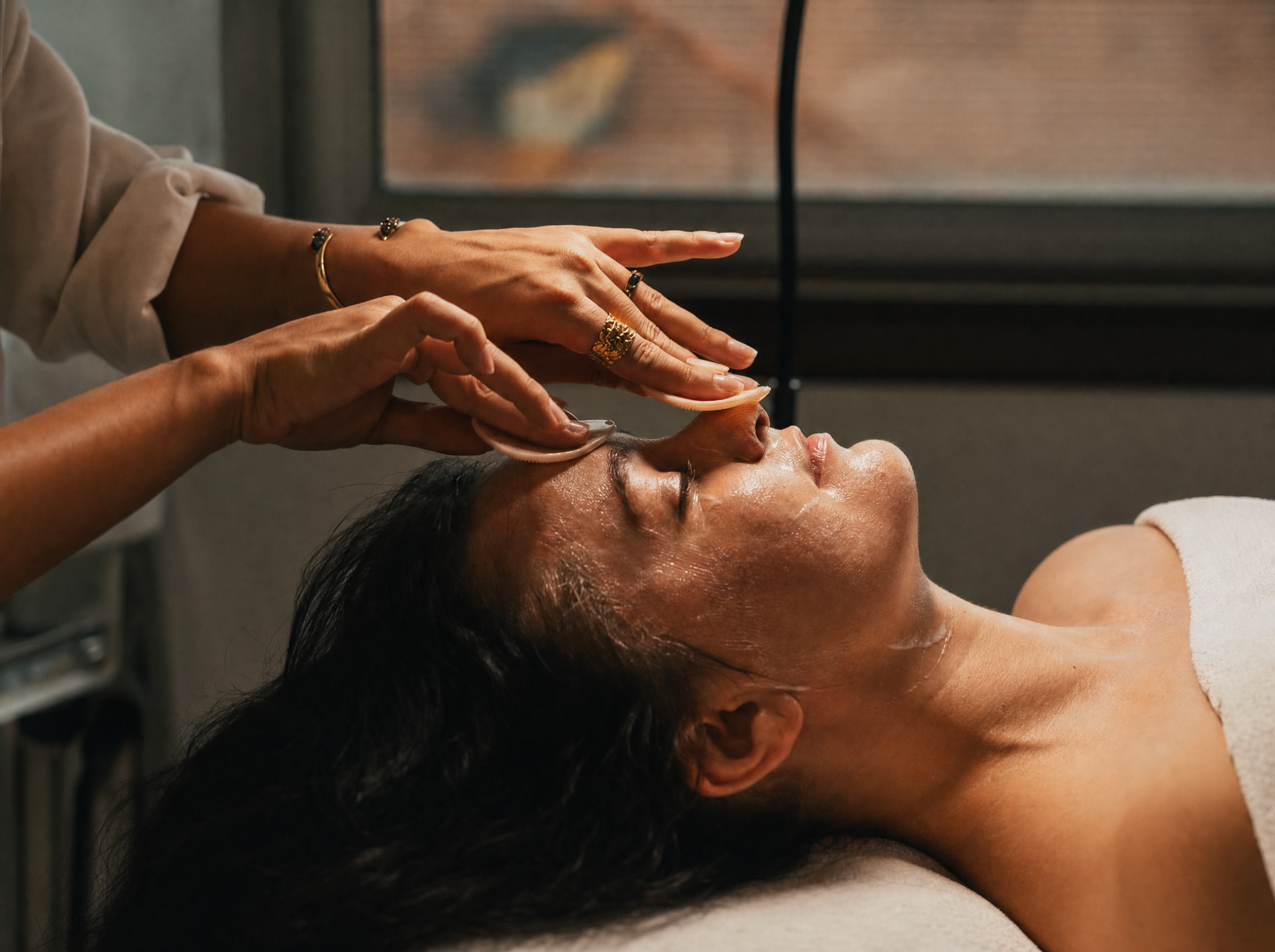 Personalised facial treatment — Skin by Ale Müller at FITQOR Wellness Clinic